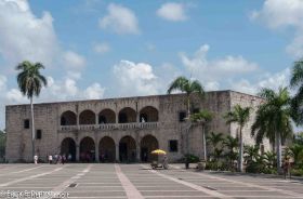 Alcazar de Colon, Santo Domingo-7950.jpg