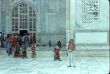 44 The Taj Mahal u. Monika.jpg